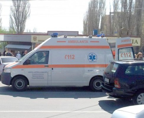 Accident rutier în drum spre Lumina: o persoană a fost rănită